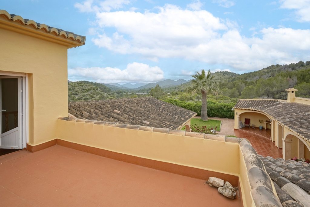 4 bed villa in Gata de Gorgos