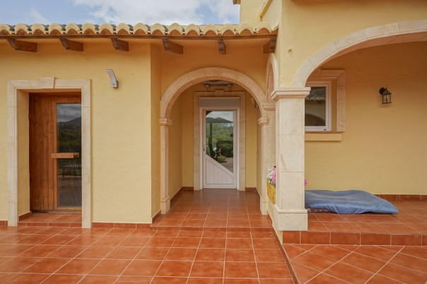 4 bed villa in Gata de Gorgos