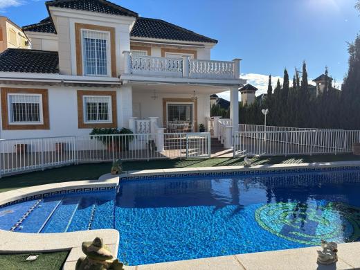 5 bed chalet in Alicante/Alacant