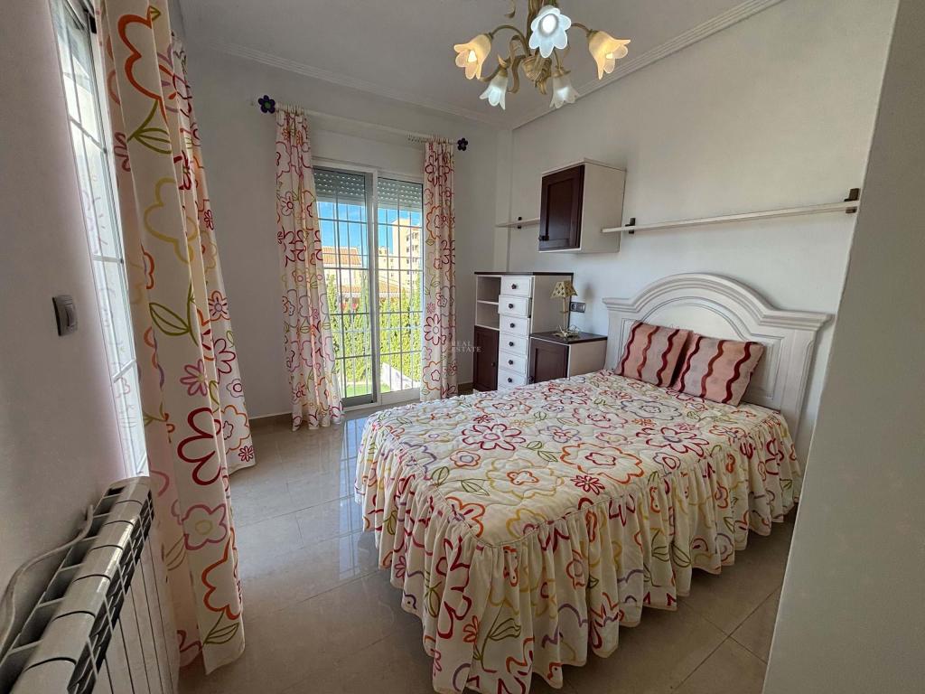 5 bed chalet in Alicante/Alacant