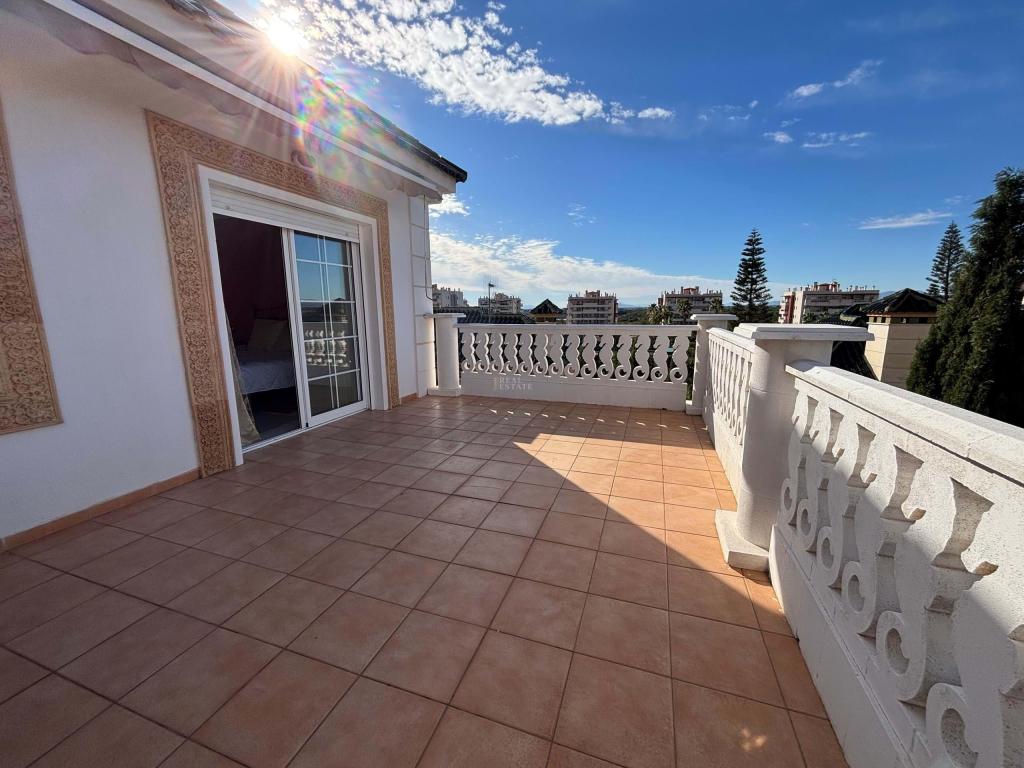 5 bed chalet in Alicante/Alacant