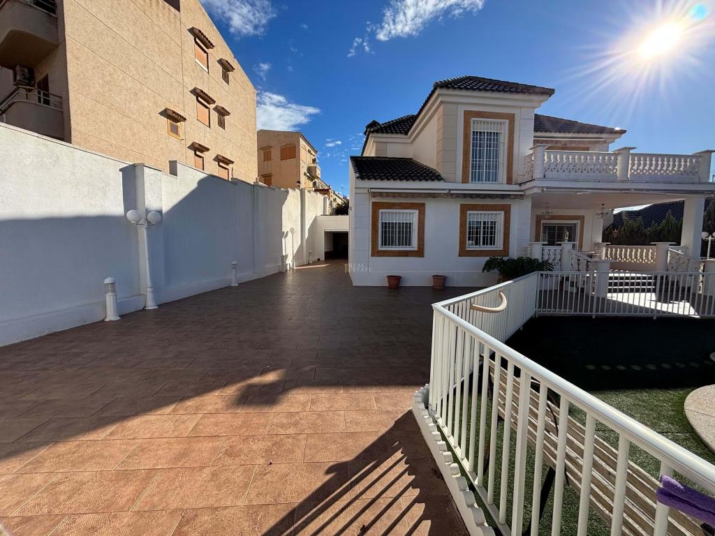 5 bed chalet in Alicante/Alacant