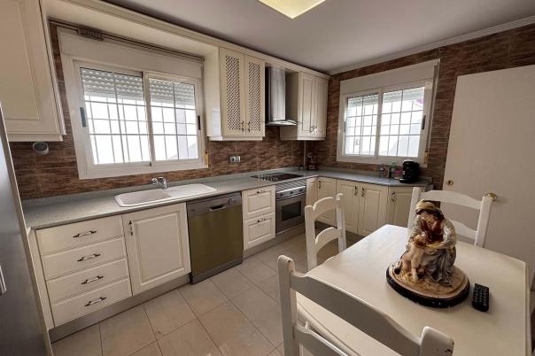 5 bed chalet in Alicante/Alacant