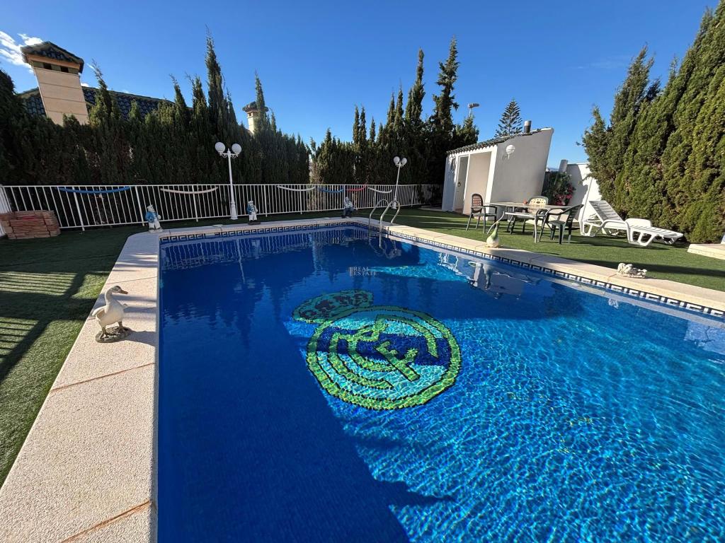 5 bed chalet in Alicante/Alacant