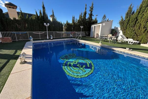 5 bed chalet in Alicante/Alacant