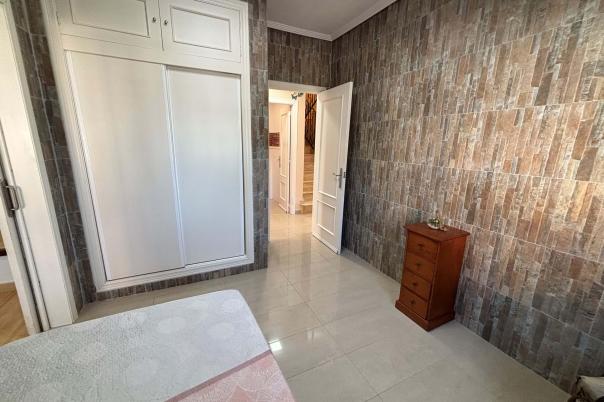 5 bed chalet in Alicante/Alacant