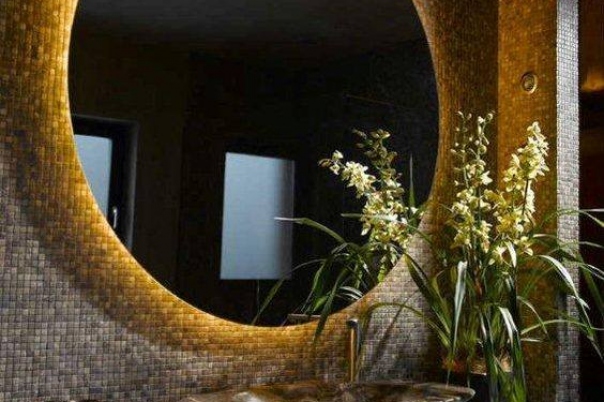 Illuminated Mirrors by Uraldi - New Bathrooms from Kevin Jones