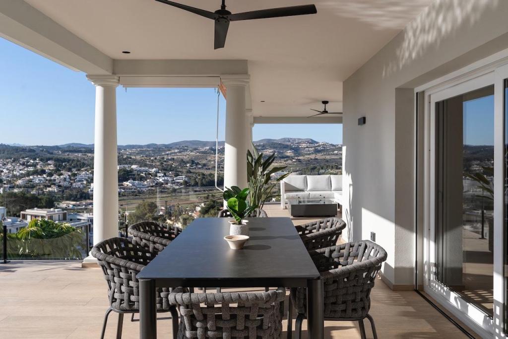 4 bed villas in Moraira