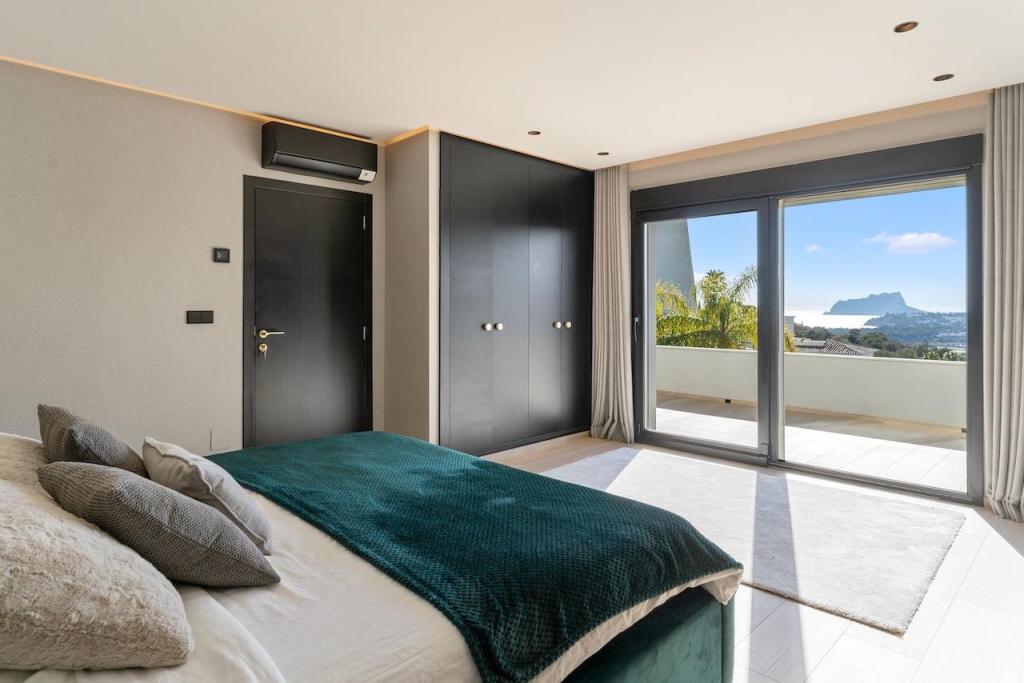 4 bed villas in Moraira