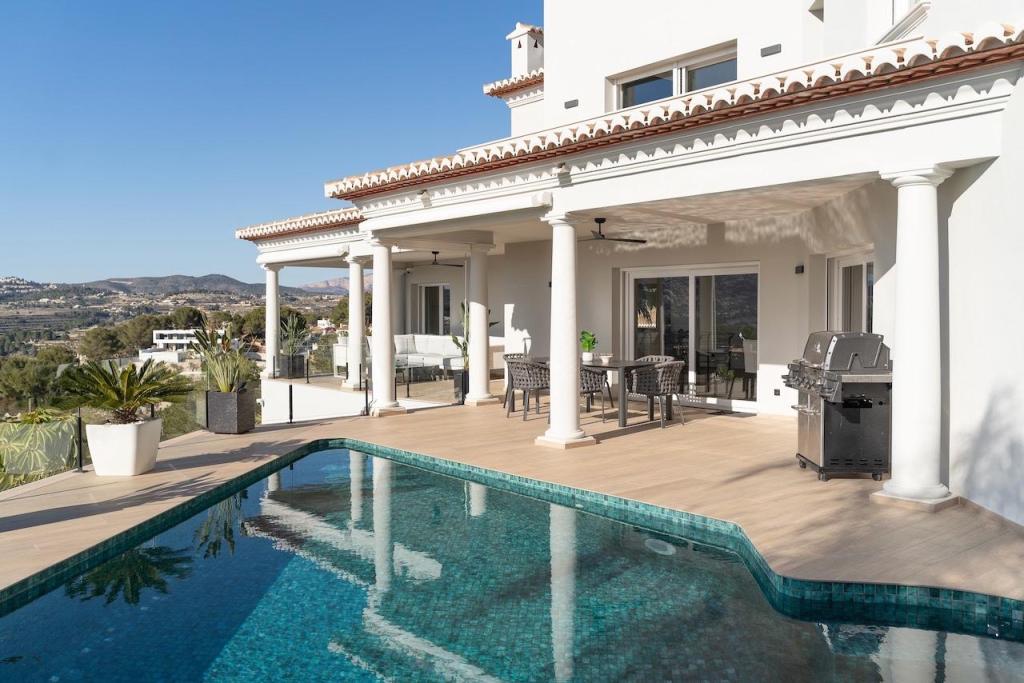 4 bed villas in Moraira