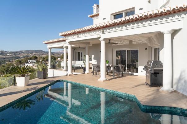 4 bed villas in Moraira