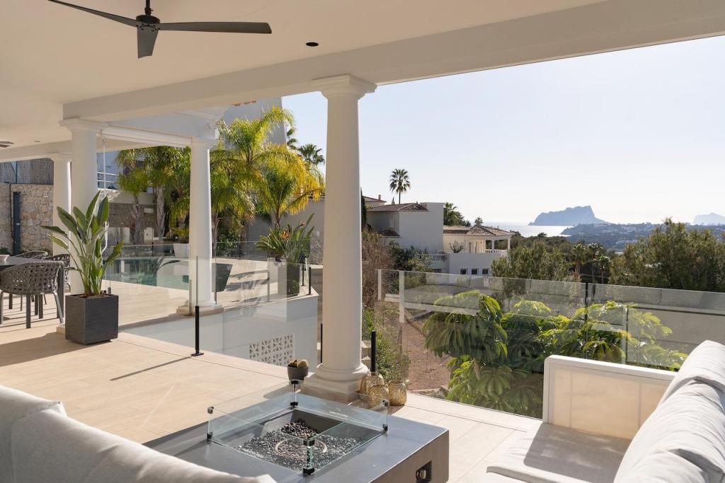 4 bed villas in Moraira