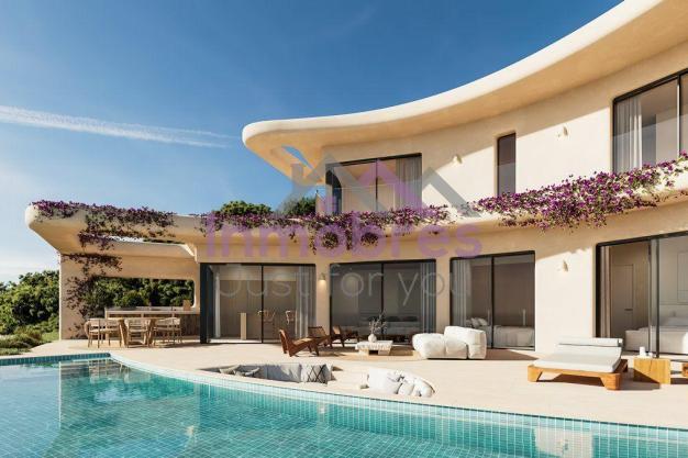 4 bed casa / chalet in Jávea