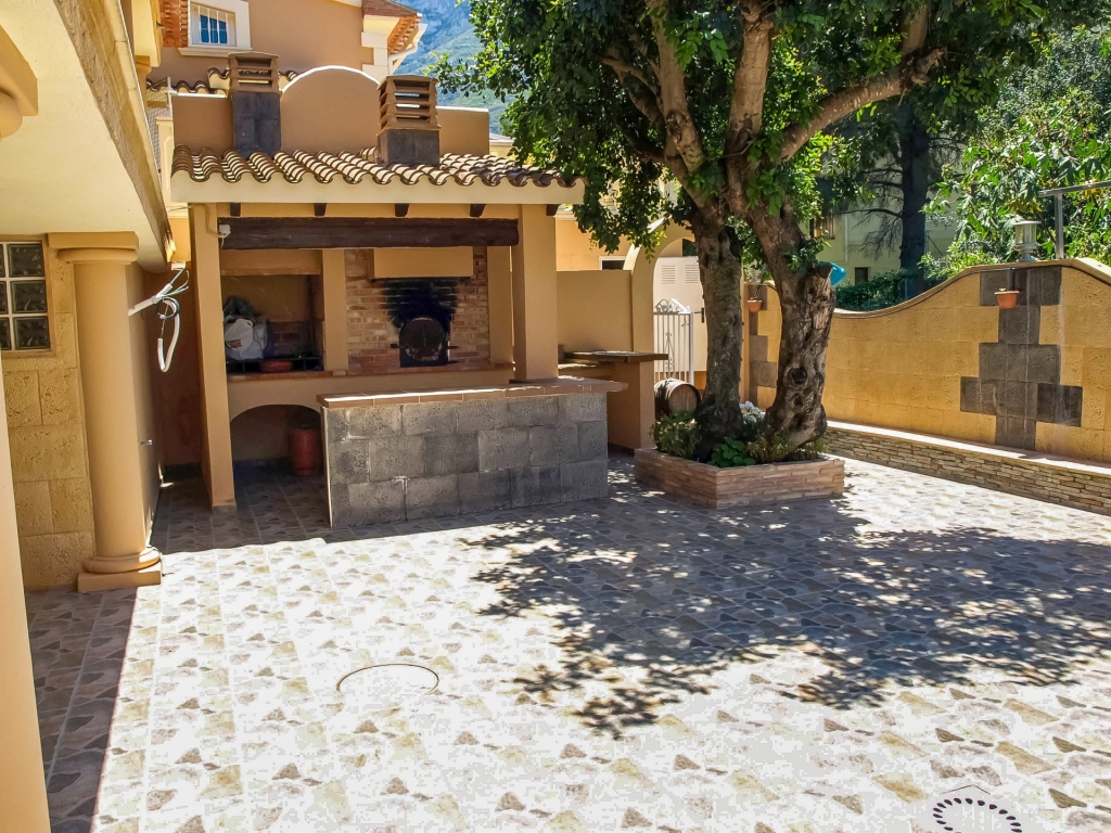 11 bed villa in Denia