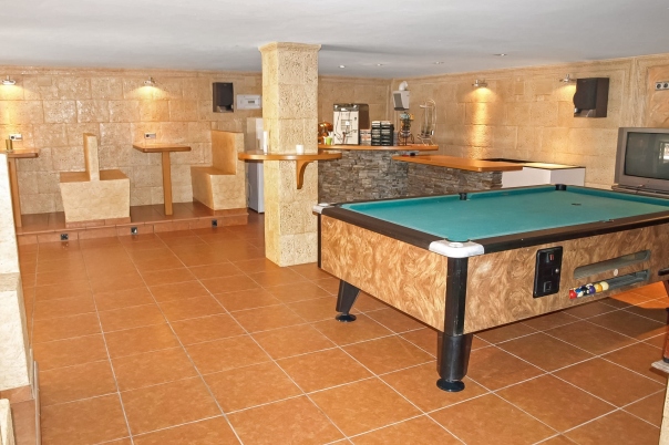 11 bed villa in Denia