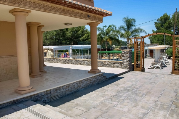 11 bed villa in Denia
