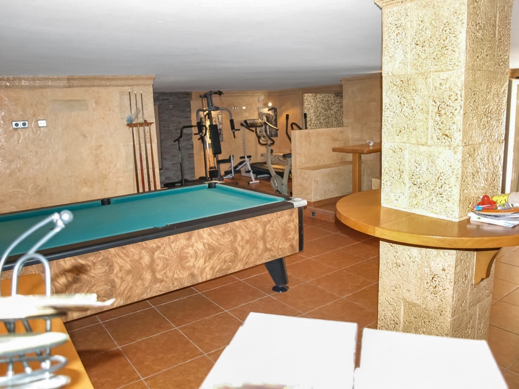 11 bed villa in Denia