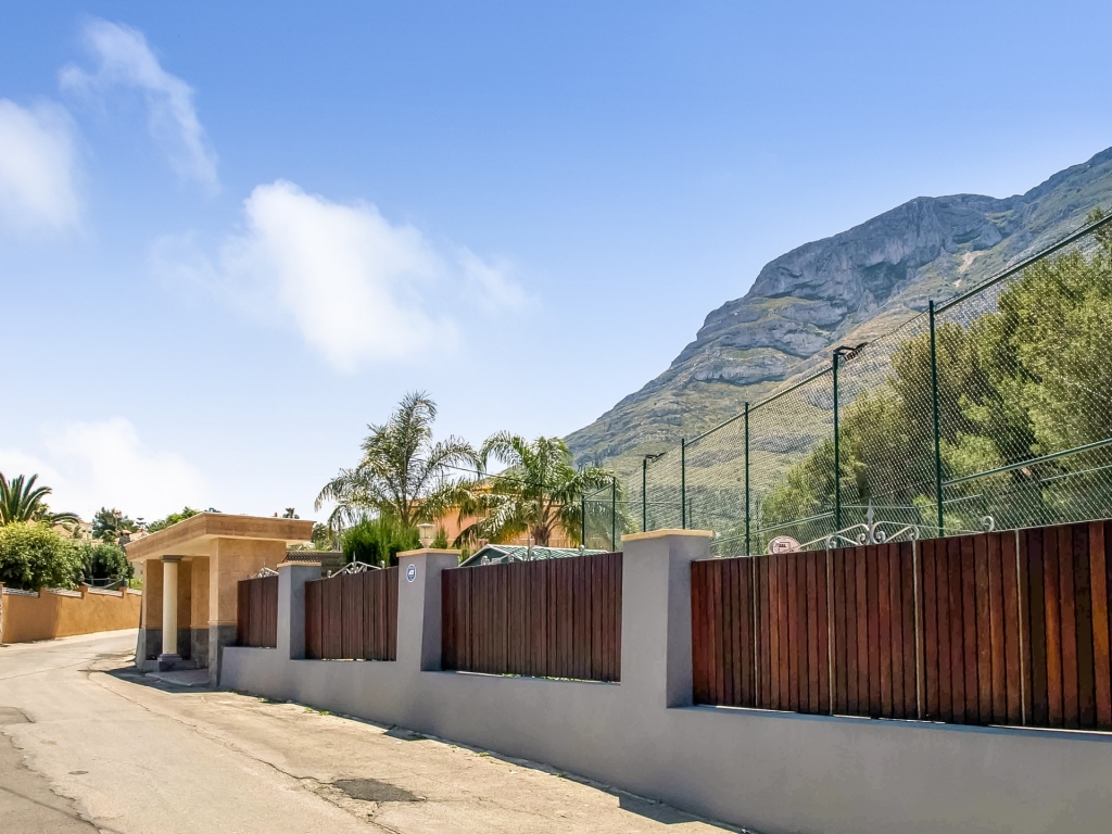 11 bed villa in Denia