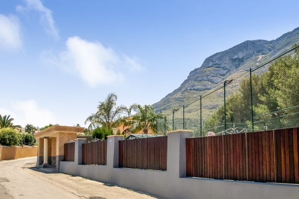 11 bed villa in Denia