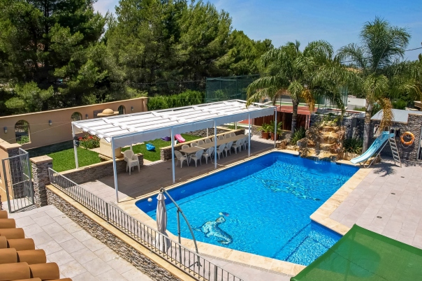 11 bed villa in Denia
