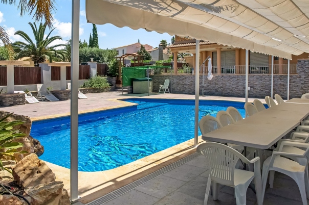 11 bed villa in Denia