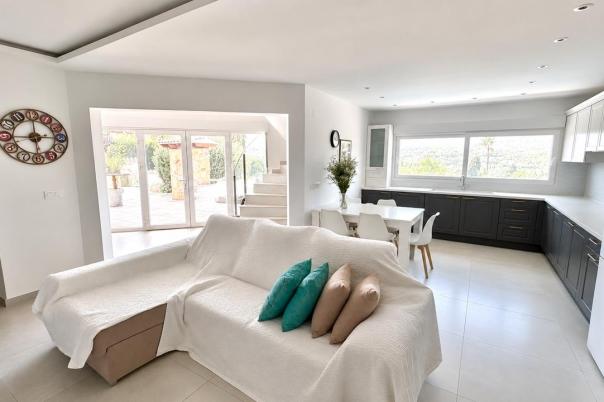 6 bed villa in Jávea