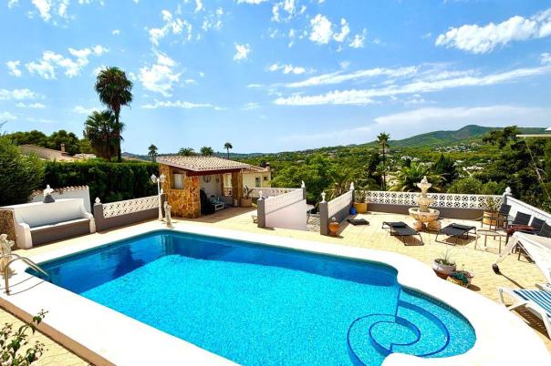 6 bed villa in Jávea
