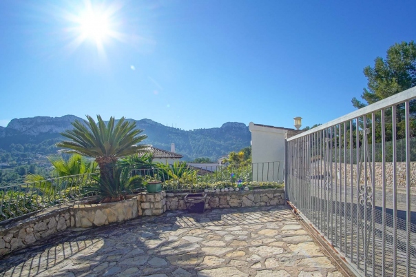 5 bed villa in Pego