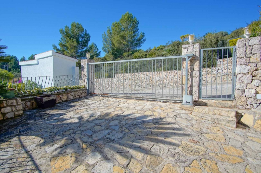 5 bed villa in Pego