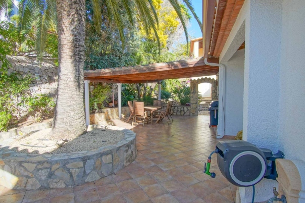 5 bed villa in Pego