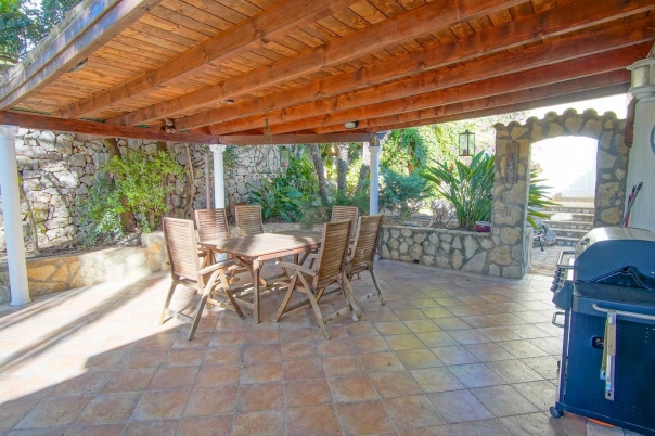 5 bed villa in Pego