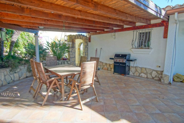 5 bed villa in Pego
