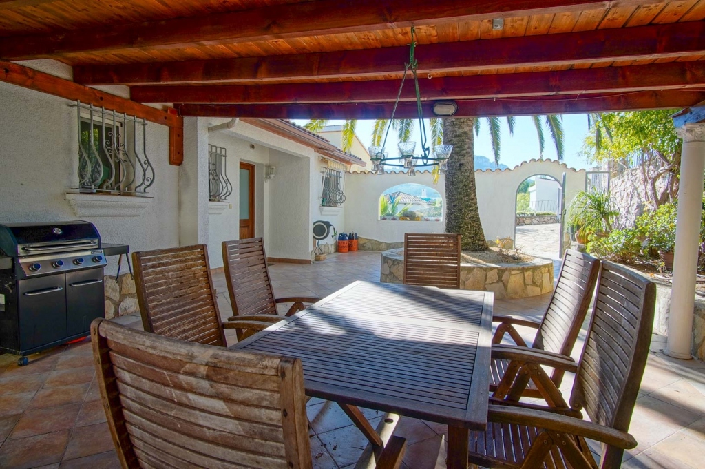 5 bed villa in Pego