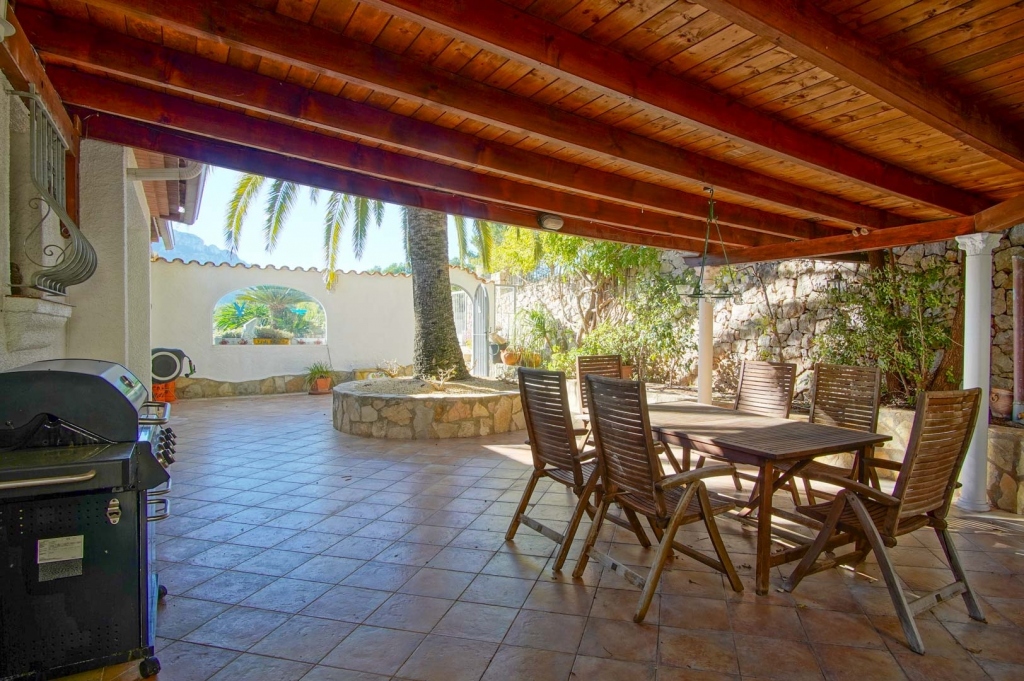 5 bed villa in Pego