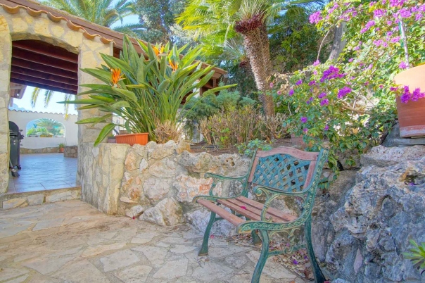 5 bed villa in Pego