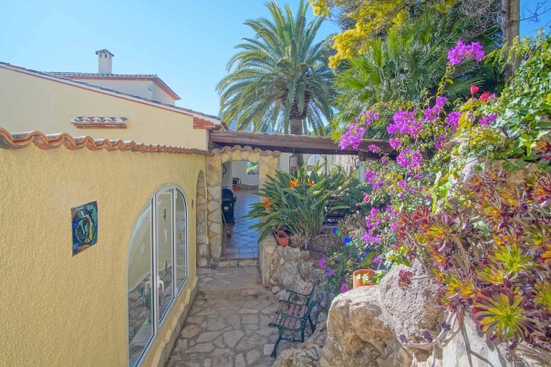 5 bed villa in Pego