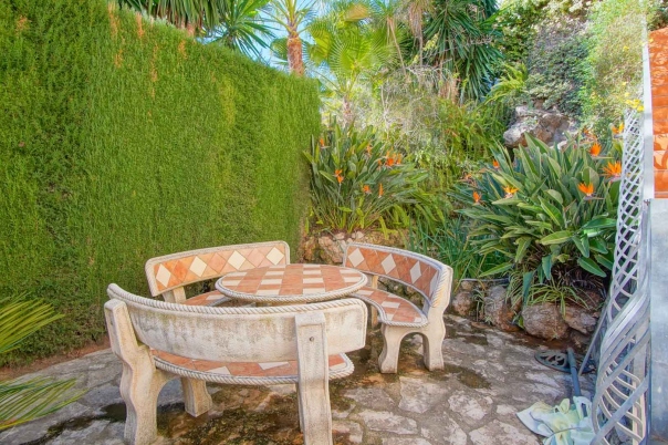 5 bed villa in Pego