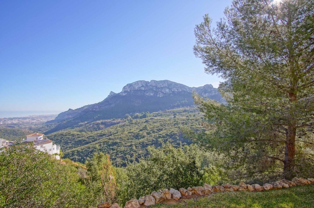 5 bed villa in Pego