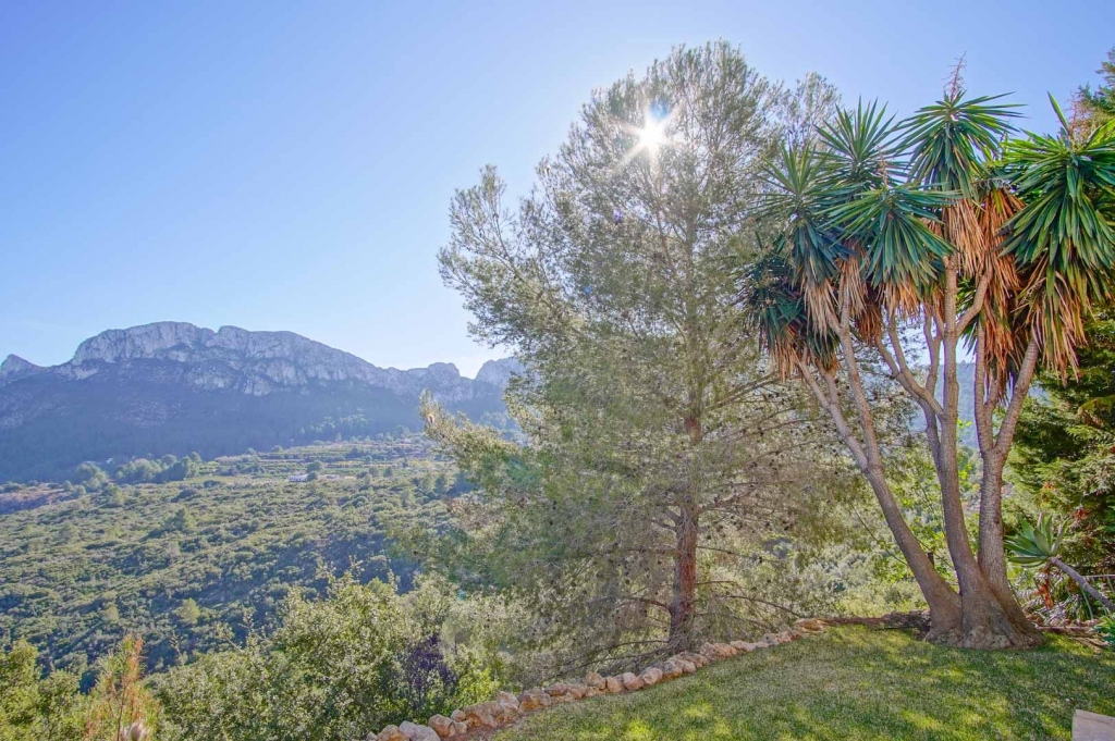 5 bed villa in Pego