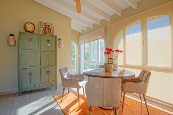 5 bed villa in Pego