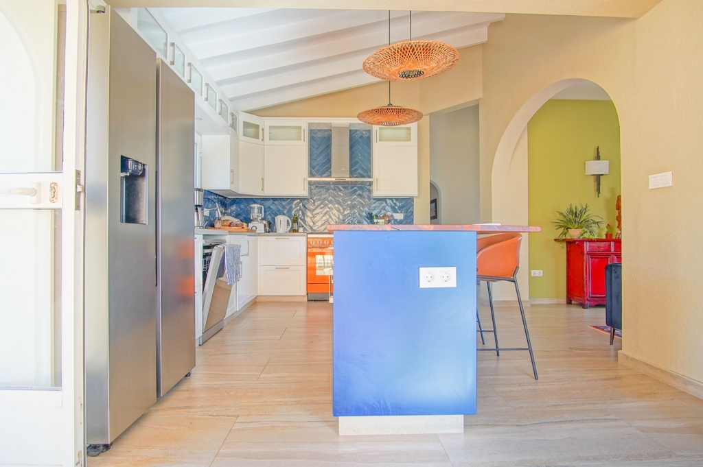 5 bed villa in Pego