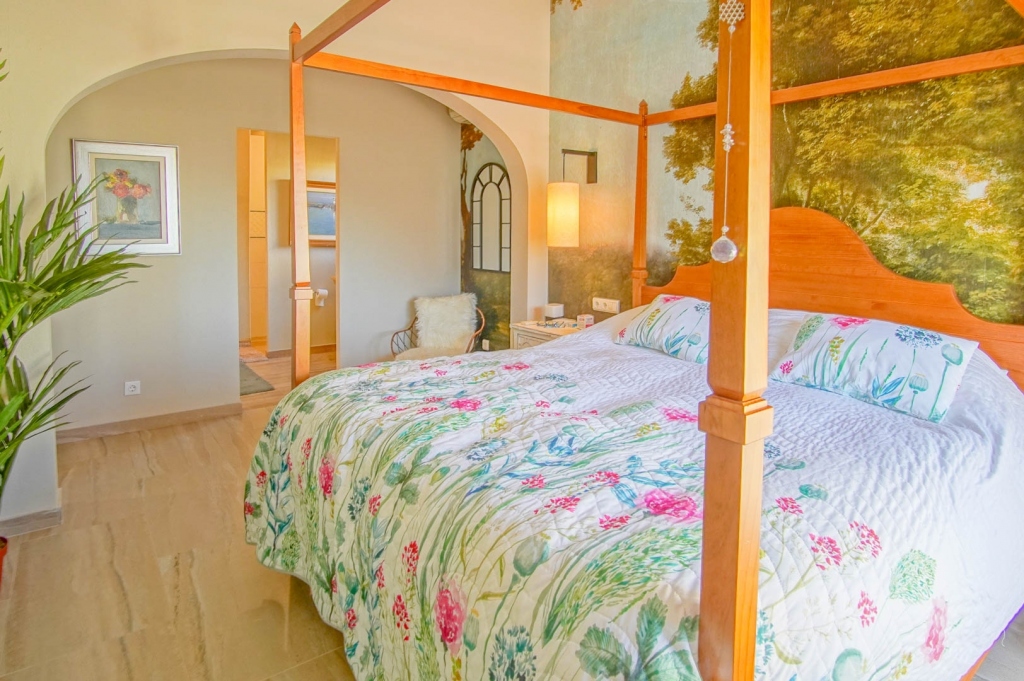 5 bed villa in Pego