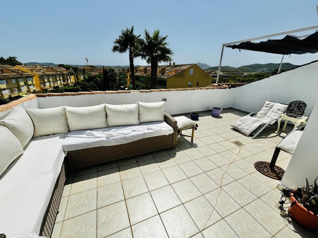 2 bed apartment in Jávea