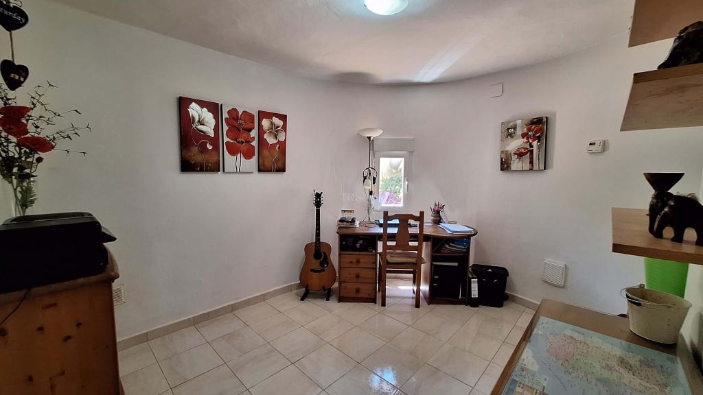 6 bed villa in Orba