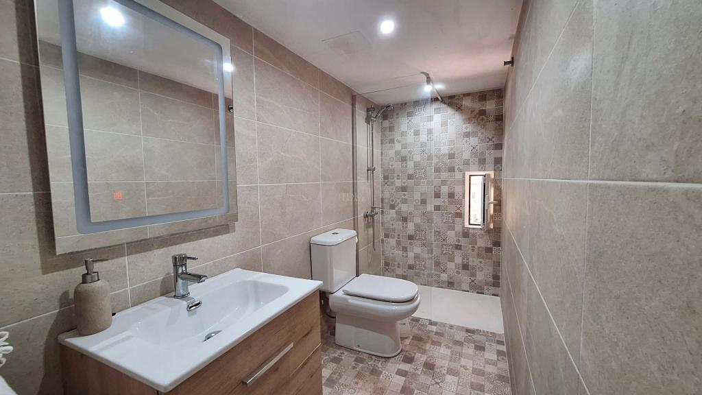 6 bed villa in Orba