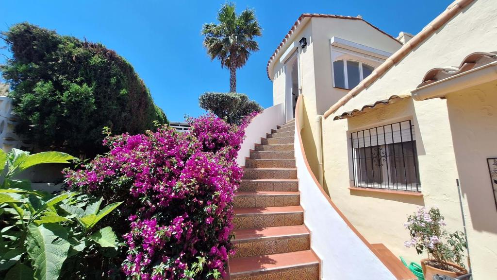 6 bed villa in Orba