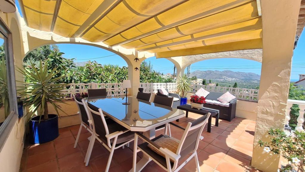 6 bed villa in Orba