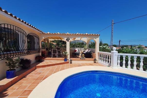 6 bed villa in Orba