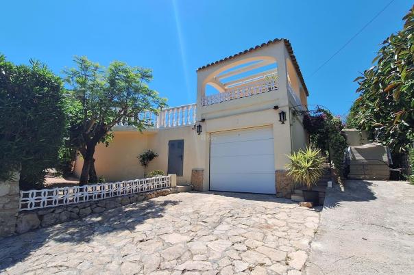 6 bed villa in Orba