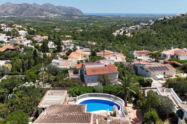 6 bed villa in Orba